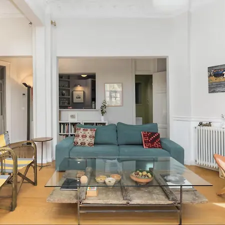 Basquiat - Gallery Style Neoclassical Salonicco