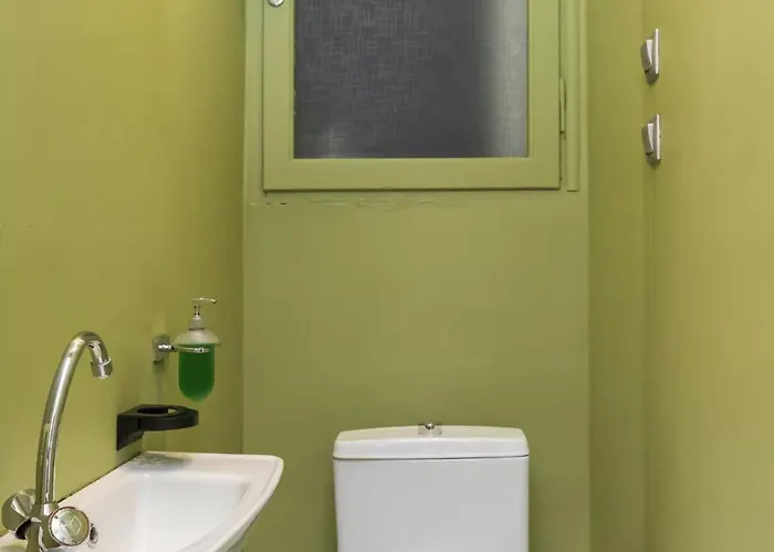 Basquiat - Gallery Style Neoclassical סלוניקי