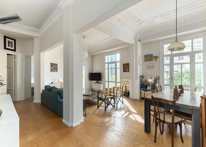 Apartmán Basquiat - Gallery Style Neoclassical *