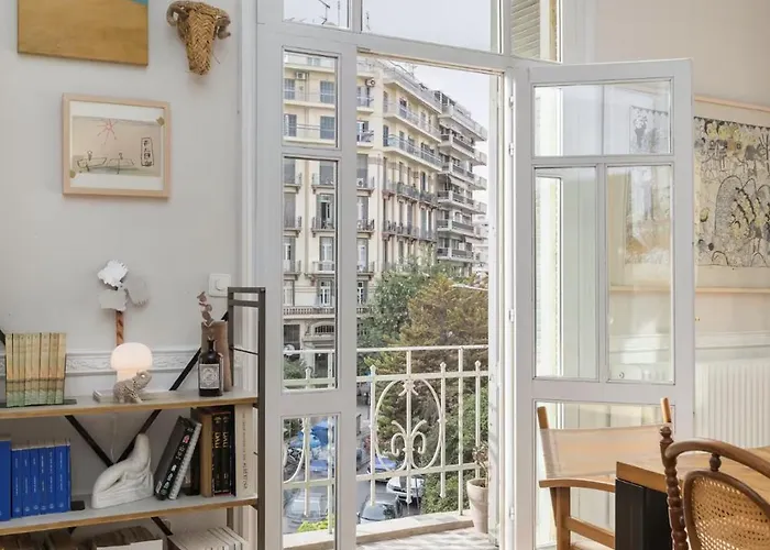 Basquiat - Gallery Style Neoclassical * Selanik